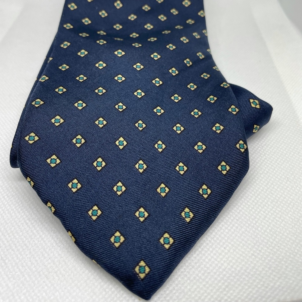 Vintage brooks brothers tie all silk. Blue/navy